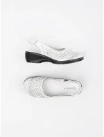 Exkluzívní bílé sandály dámské na klínku Exkluzívní bílé sandály dámské na klínku