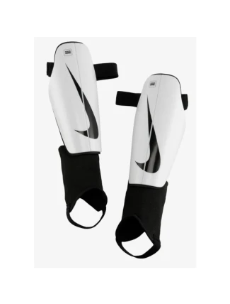 Fotbalové chrániče Nike Charge DX4608-100 Fotbalové chrániče Nike Charge DX4608-100