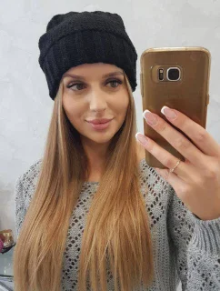 Dámská čepice Danuta K331 černá