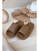 Dámské pantofle na platformě hnědé Olyria