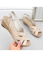 Kožené pohodlné sandály Rieker W RKR682 beige Kožené pohodlné sandály Rieker W RKR682 beige