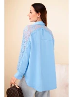 Dámská viskózová košile s krajkovými rukávy a límečkem modrá