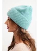 Dámská zimní čepice huňatá s ozdobným knoflíkem mátová