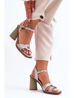 Kožené sandály na podpatku Maciejka 06029-24 bílo-zelené Kožené sandály na podpatku Maciejka 06029-24 bílo-zelené