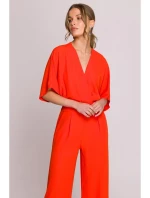 S395 Kombinéza se širokými nohavicemi a zavinovacím výstřihem - korálová