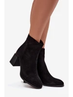 Dámské kozačky z přírodního semiše na podpatku vyhřívané D&A CR52-718 Černé