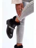 Nízké lakované kotníkové boty s kožíškem a S zdobením.Barski černá Nízké lakované kotníkové boty s kožíškem a S zdobením.Barski černá