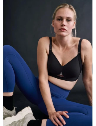 Dámská podprsenka Triaction Gravity Lite P EX - BLACK - černá 0004 - TRIUMPH Dámská podprsenka Triaction Gravity Lite P EX - BLACK - černá 0004 - TRIUMPH