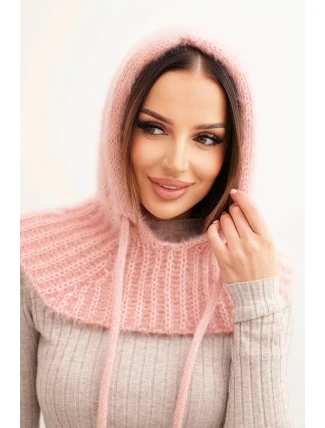 Dámská čepice s kapucí z jemným pletením s tkaničkami pudrově růžová