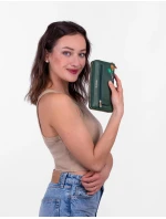 Dámská peněženka Vuch Nightie Nicci Flowers Green Dámská peněženka Vuch Nightie Nicci Flowers Green