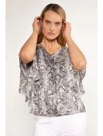 Dámská halenka s volánem na rukávech BLU2020-M19 šedá se vzorem - Monnari Dámská halenka s volánem na rukávech BLU2020-M19 šedá se vzorem - Monnari