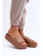 Dámské žabky na tlusté podrážce hnědé Oreithano