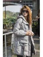 Šedá dámská péřová bunda s ozdobnými páskami (AG2-J85)