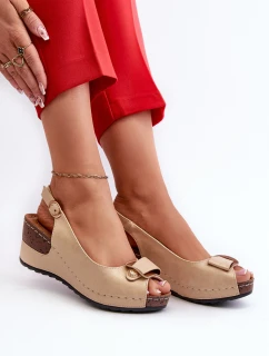 Dámské Lehké Sandály Na Klinu Comfort Shoes Béžové Efravia