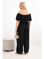 Dámský overal Plus Size s odhalenými rameny, volánem a širokými nohavicemi černý Dámský overal Plus Size s odhalenými rameny, volánem a širokými nohavicemi černý