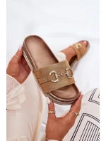 Dámské Pantofle Na Platformě Se Zlatou Dekorací A Leskem Camel Morisela Dámské Pantofle Na Platformě Se Zlatou Dekorací A Leskem Camel Morisela