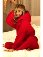 Dkaren Oseye-Bl barva:červená