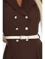 596-4 Elegantní midi košilka se zlatými knoflíky a páskem - CHOCOLATE
