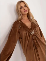 Šaty DHJ SK 19890.86P světle hnědé Šaty DHJ SK 19890.86P světle hnědé