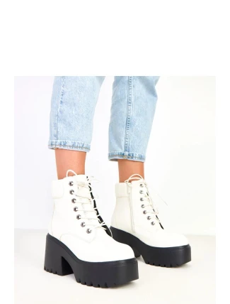 Boty na podpatku model 217926 Solea Boty na podpatku model 217926 Solea