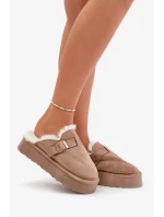 Dámské Pantofle Na Silné Podešvi S Kožešinou A Přezkou Tmavě Béžové Linneola Dámské Pantofle Na Silné Podešvi S Kožešinou A Přezkou Tmavě Béžové Linneola