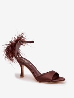 Sandály na podpatku s peřím čokoládové Caelina