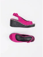 Dámské sandály na klínku FL1628 Fuchsie - GOODIN Dámské sandály na klínku FL1628 Fuchsie - GOODIN