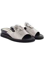 Dámské žabky na nízkém podpatku ve stříbrné barvě M.Daszynski MR2267-7 Dámské žabky na nízkém podpatku ve stříbrné barvě M.Daszynski MR2267-7