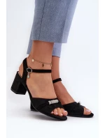 Dámské sandály z ekologického semiše na podpatku s ozdobami černé Narhi