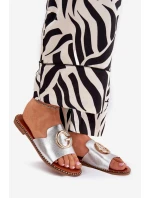 Ekokožené Ploché Sandály Pro Ženy S Dekorativním Detalem Stříbrné Frelie