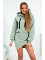 Zateplené šaty s obálkovým dnem tmavě mátové barvy Zateplené šaty s obálkovým dnem tmavě mátové barvy