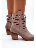 Kožené boty s výstřihy Maciejka 06412-04 Beige