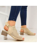 Dámské vestavěné ažurové sandály béžové Sabatina