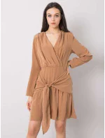 Šaty 322 SK 10099.40 světle hnědá Šaty 322 SK 10099.40 světle hnědá