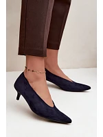Kožené lodičky s kitten heel v tmavě modré Nuretta Kožené lodičky s kitten heel v tmavě modré Nuretta