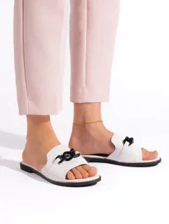 Klasické dámské bílé nazouváky bez podpatku