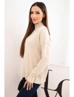 Dámský svetr z viskózy s ribovaným polo límcem a volným střihem béžový Dámský svetr z viskózy s ribovaným polo límcem a volným střihem béžový