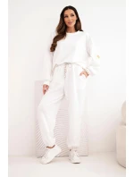 Dámský máslový komplet s volnou mikinou a kalhotami s nápisem LOVE bílý