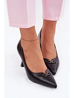 Podpatky s ozdobným detailem Vinceza 62291 Černé
