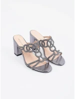 Stylové dámské  nazouváky stříbrné na širokém podpatku