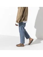 Pánské šedé žabky Birkenstock Gizeh Birko-Flor Nubuck Stone regular wide (43391) dámské Pánské šedé žabky Birkenstock Gizeh Birko-Flor Nubuck Stone regular wide (43391) dámské