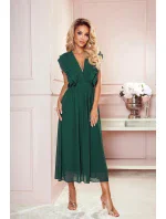 367-1 YANA MIDI šaty s plisovanými volánky a výstřihem - BOTTLE GREEN 367-1 YANA MIDI šaty s plisovanými volánky a výstřihem - BOTTLE GREEN