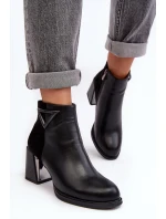 Lakované Boty Na Podpatku Zateplené Černé MR880-093