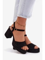 Dámské sandály na podpatku z eko semiše Černé Iserelle