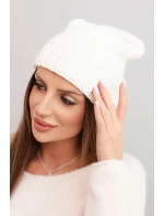 Dámská zimní čepice z vlny s ozdobným ražením K474 ecru