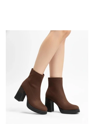 Boty na podpatku  model 222036 Solea