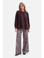 B306 Pletená mikina uvolněného střihu - tmavě čokoládová