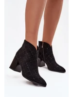 Dámské boty na sloupkovém podpatku se zdobením D&A – černé