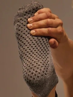 PÁNSKÉ PONOŽKY S ABS 17392