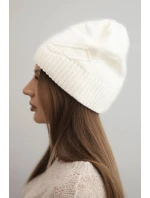 Dámská zimní čepice z vlny s proužkovaným vzorem K471 ecru
